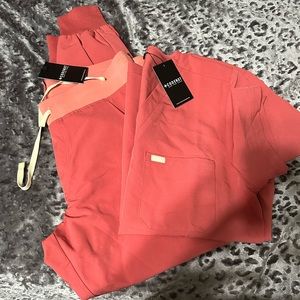 Large code nxt scrub set brand new with tags